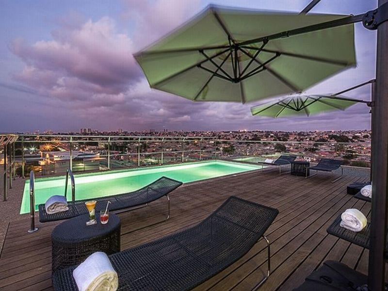 Executive Hotel Samba ลูอันดา ภายนอก รูปภาพ