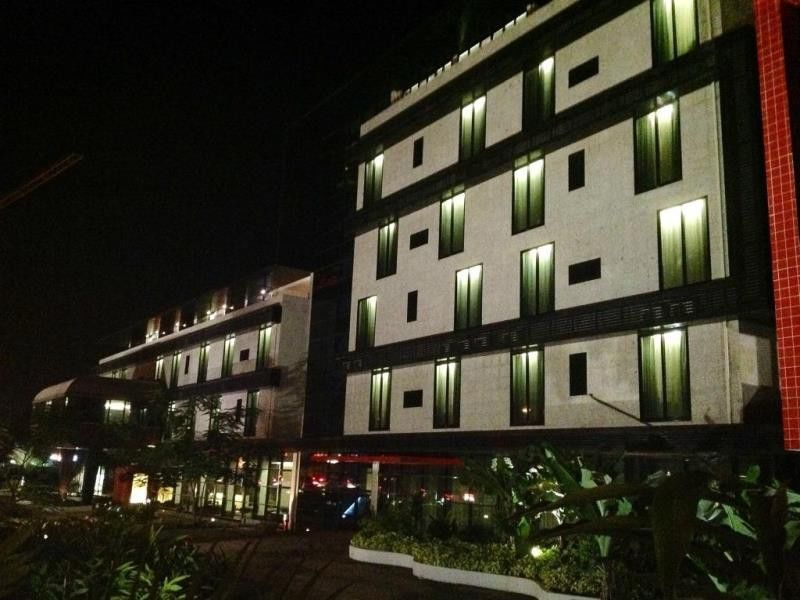 Executive Hotel Samba ลูอันดา ภายนอก รูปภาพ